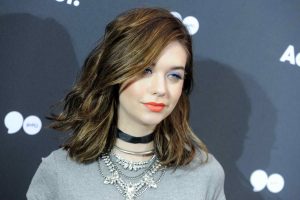 Amanda Steele Attends the AOL NewFront 2016 in New York City 05/03/2016-3