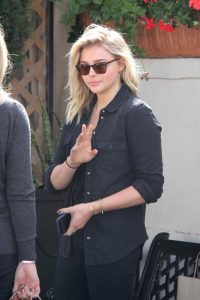 Chloe Grace Moretz Gets Lunch With Her Mom at Porta Via Restaurant in Beverly Hills 05/15/2016-3