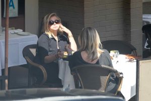 Chloe Grace Moretz Gets Lunch With Her Mom at Porta Via Restaurant in Beverly Hills 05/15/2016-7