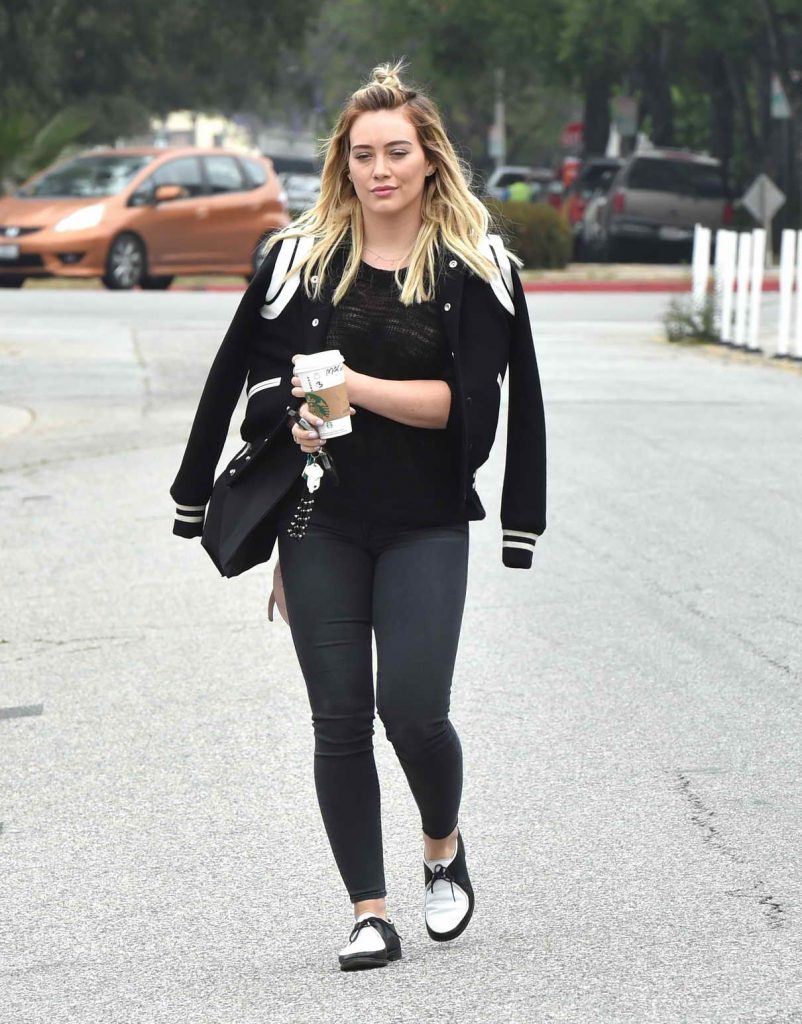 Hilary Duff Leaves an Office Building in Beverly Hills 05/04/2016-1