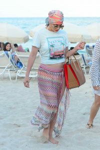 Jennifer Lopez at the Beach in Miami 05/06/2016-6