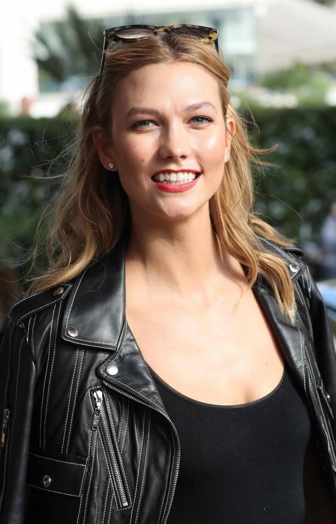 Karlie Kloss Leaves a Martinez Hotel in Cannes 05/18/2016-1