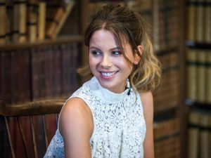 Kate Beckinsale at the Oxford Union in Oxford 05/27/2016-5