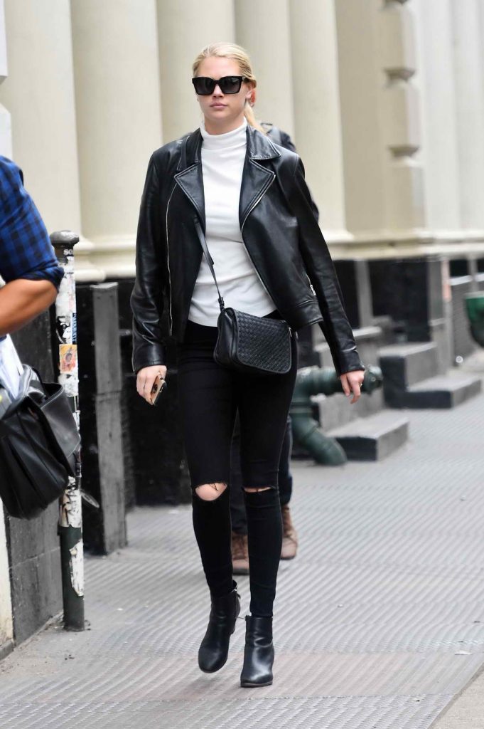 Kate Upton Was Seen Out in Soho 05/06/2016-1