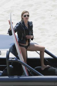 Kelly Rohrbach on the Set of Baywatch in Malibu 05/23/2016-2