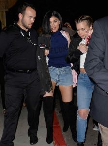 Kylie Jenner Attends Rihanna's Concert in Los Angeles 05/05/2016-4