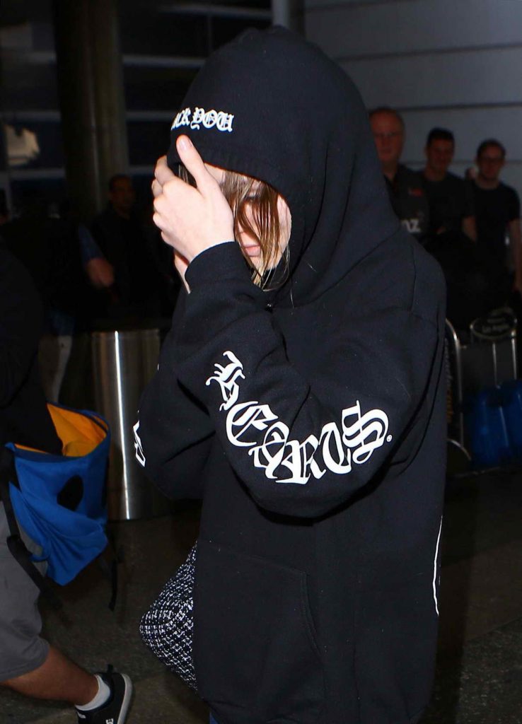 Lily Allen Was Seen at LAX Airport in Los Angeles 05/15/2016-1
