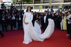 Sonam Kapoor Attends the Mal De Pierres Premiere During 69th Cannes Film Festival 05/15/2016-2