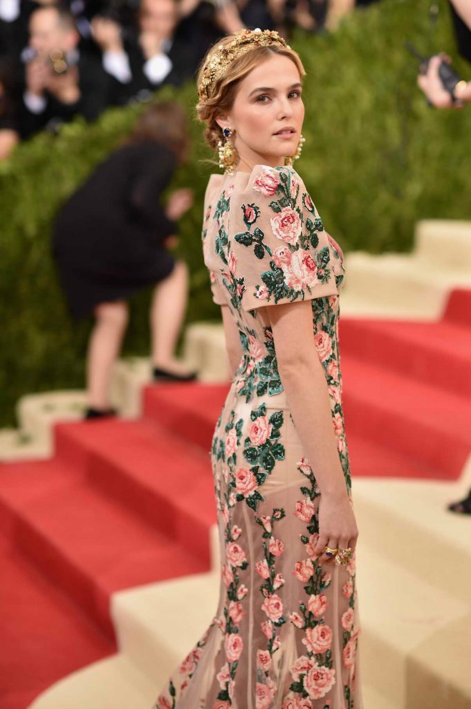 Zoey Deutch at the Costume Institute Gala in New York 05/02/2016-1