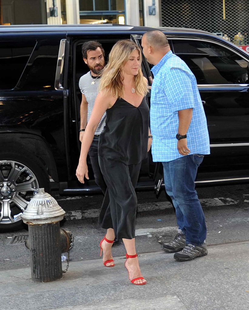 Jennifer Aniston Arrives at Nobu in New York City 06/19/2016-1