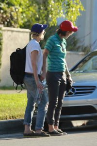 Kristen Stewart Leaves Her Dad's House in West Hollywood 06/19/2016-3