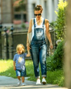 Olivia Wilde Out in New York City 06/07/2016-4
