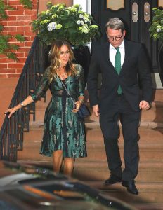 Sarah Jessica Parker Leaves Harvey Weinstein's House in New York 06/20/2016-5