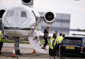 Taylor Swift Arrives at Stansted Airport in England 06/24/2016-3