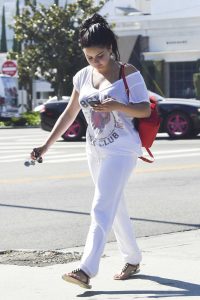 Ariel Winter Leaves a Nail Salon in West Hollywood 07/18/2016-2