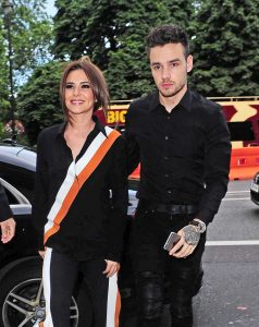 Cheryl Fernandez-Versini Was Seen Out in Central London 06/30/2016-3