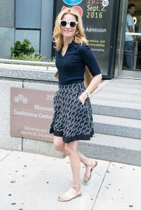 Elizabeth Banks Leaves Chemical Heritage Foundation Museum in Philadelphia 07/27/2016-4