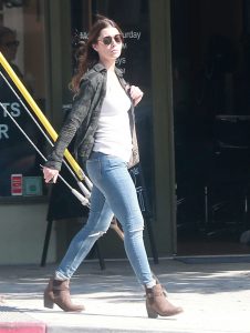 Jessica Biel Was Seen Out in Santa Monica 07/15/2016-5