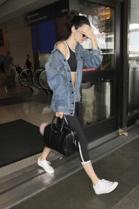 Kendall Jenner Arrives at LAX Airport in Los Angeles 07/01/2016-5