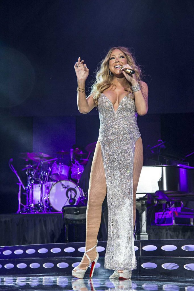 Mariah Carey Performs at Essence Festival in New Orleans 07/02/2016-1