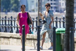 Ana de Armas With Her Mother and Dog Was Seen Out in New York 08/07/2016-5