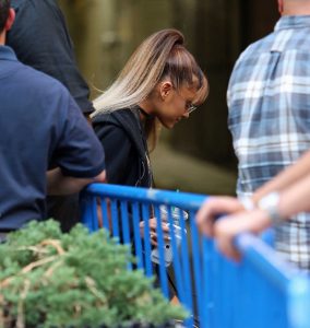 Ariana Grande Walks Into Madison Square Garden in New York City 08/26/2016-5