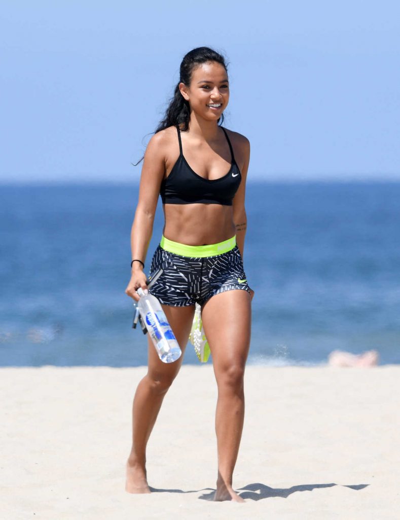 Karrueche Tran Does Fitness Session at the Beach in Venice 08/02/2016-1