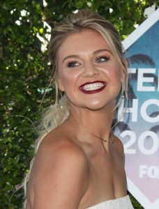 Kelsea Ballerini at 2016 Teen Choice Awards in Inglewood 07/31/2016-6