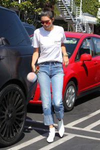 Kendall Jenner Leaves Fred Segal in Los Angeles 08/22/2016-4