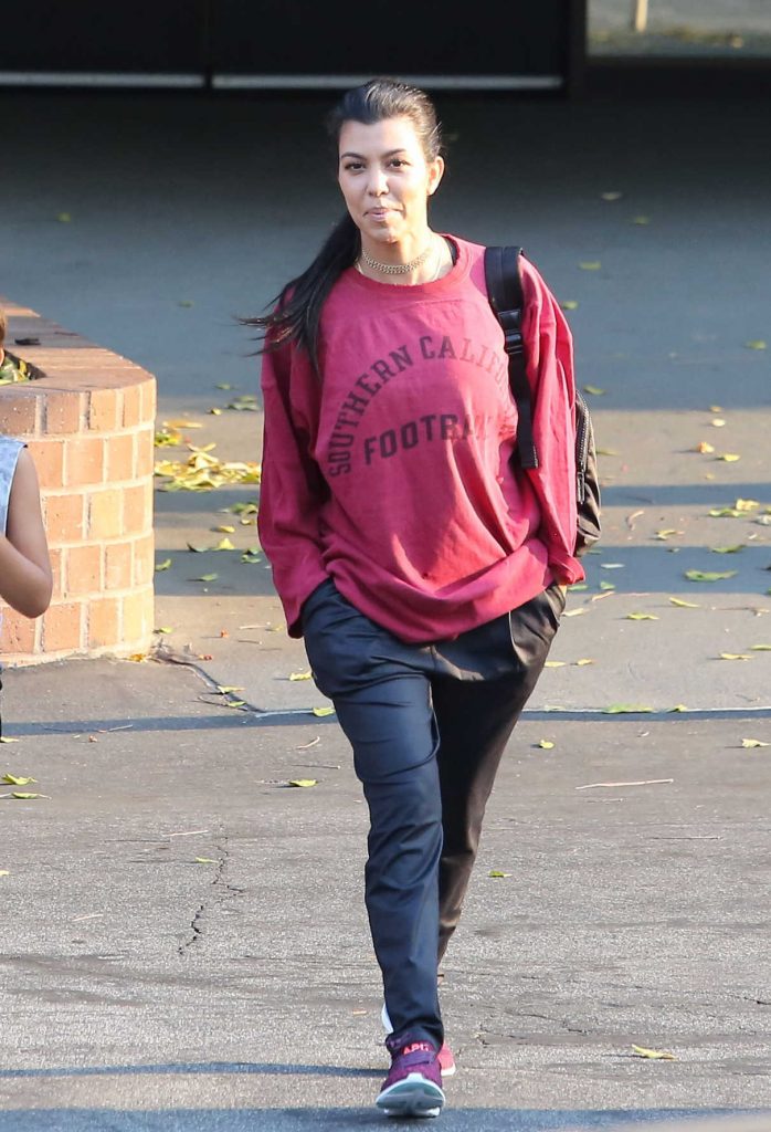 Kourtney Kardashian Leaves a Gym in Calabasas 08/23/2016-1