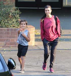 Kourtney Kardashian Leaves a Gym in Calabasas 08/23/2016-5