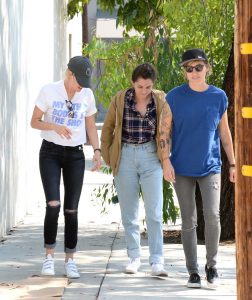 Kristen Stewart Goes Shopping in West Hollywood 08/23/2016-3