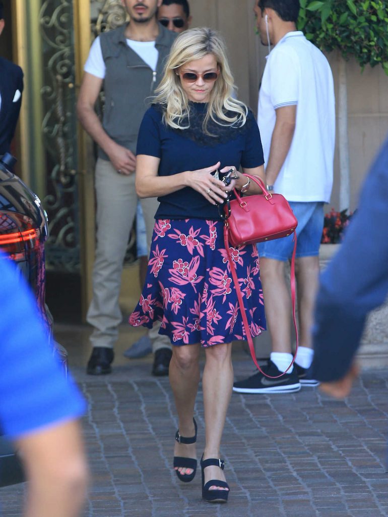 Reese Witherspoon Leaves the Montage Hotel in Beverly Hills 08/19/2016-1