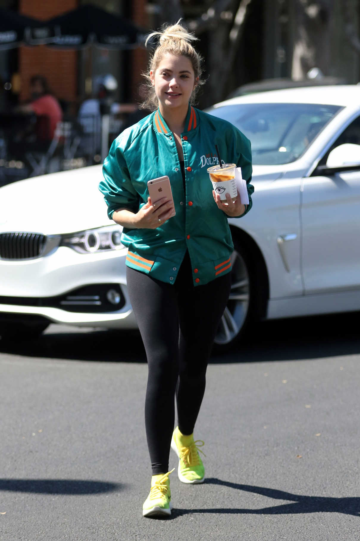 Ashley Benson Leaves Alfred's Coffee on Melrose Place in West Hollywood 09/29/2016-2