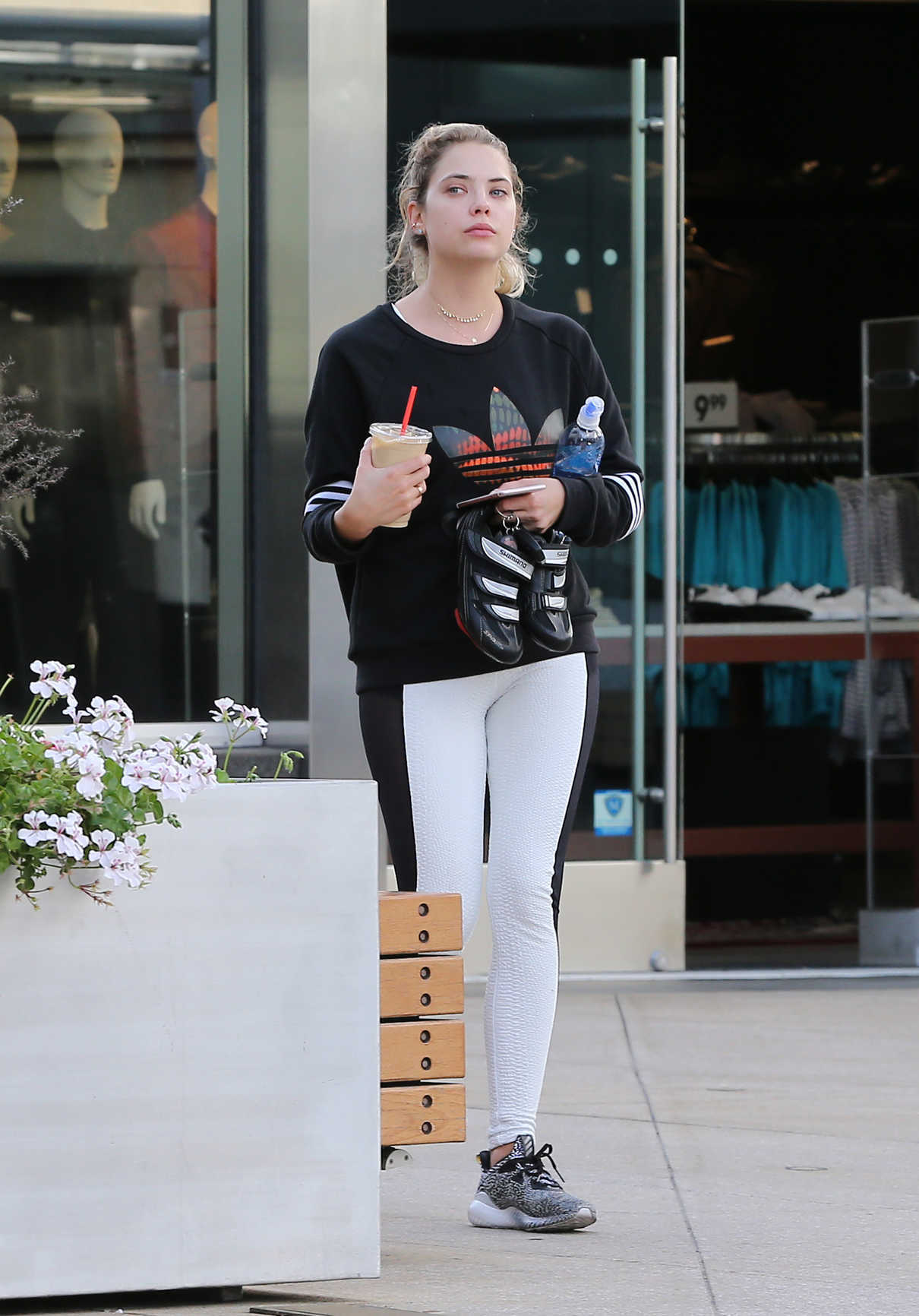 Ashley Benson Was Seen Out in West Hollywood 09/28/2016-2