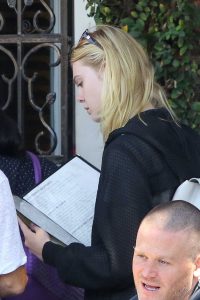 Elle Fanning Gets Shopping at Aroma Cafe in Studio City 09/08/2016-3