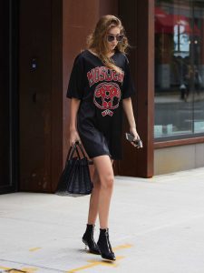 Gigi Hadid Leaves Her Apartment in New York City 09/06/2016-2