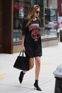 Gigi Hadid Leaves Her Apartment in New York City 09/06/2016-3