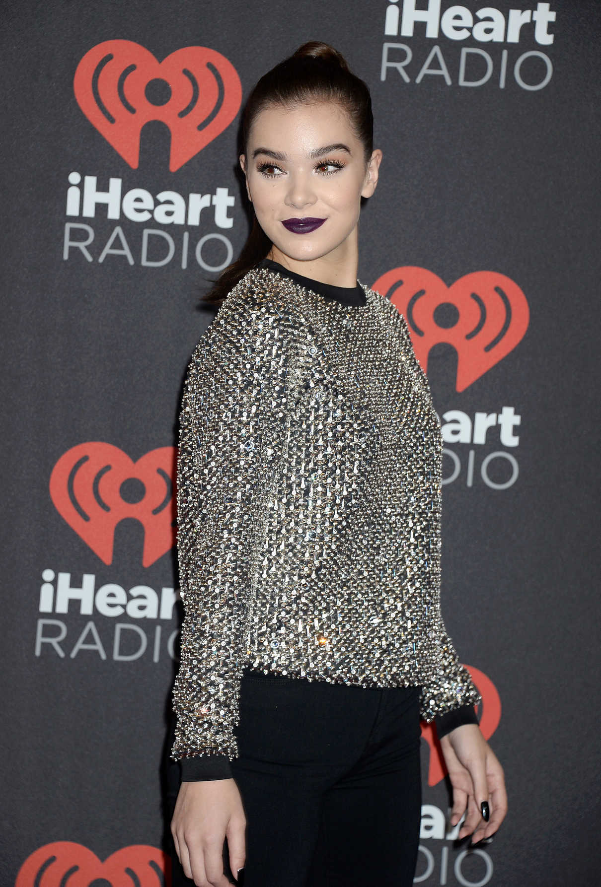 Hailee Steinfeld at the 2016 iHeartRadio Music Festival at T-Mobile Arena in Las Vegas 09/23/2016-4