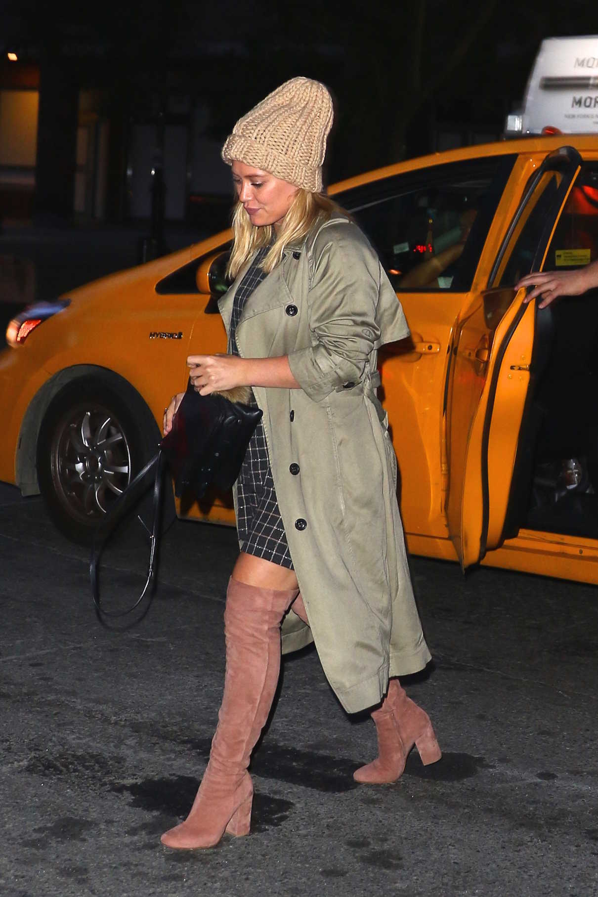 Hilary Duff Returns to Her Hotel in NYC 09/25/2016-2
