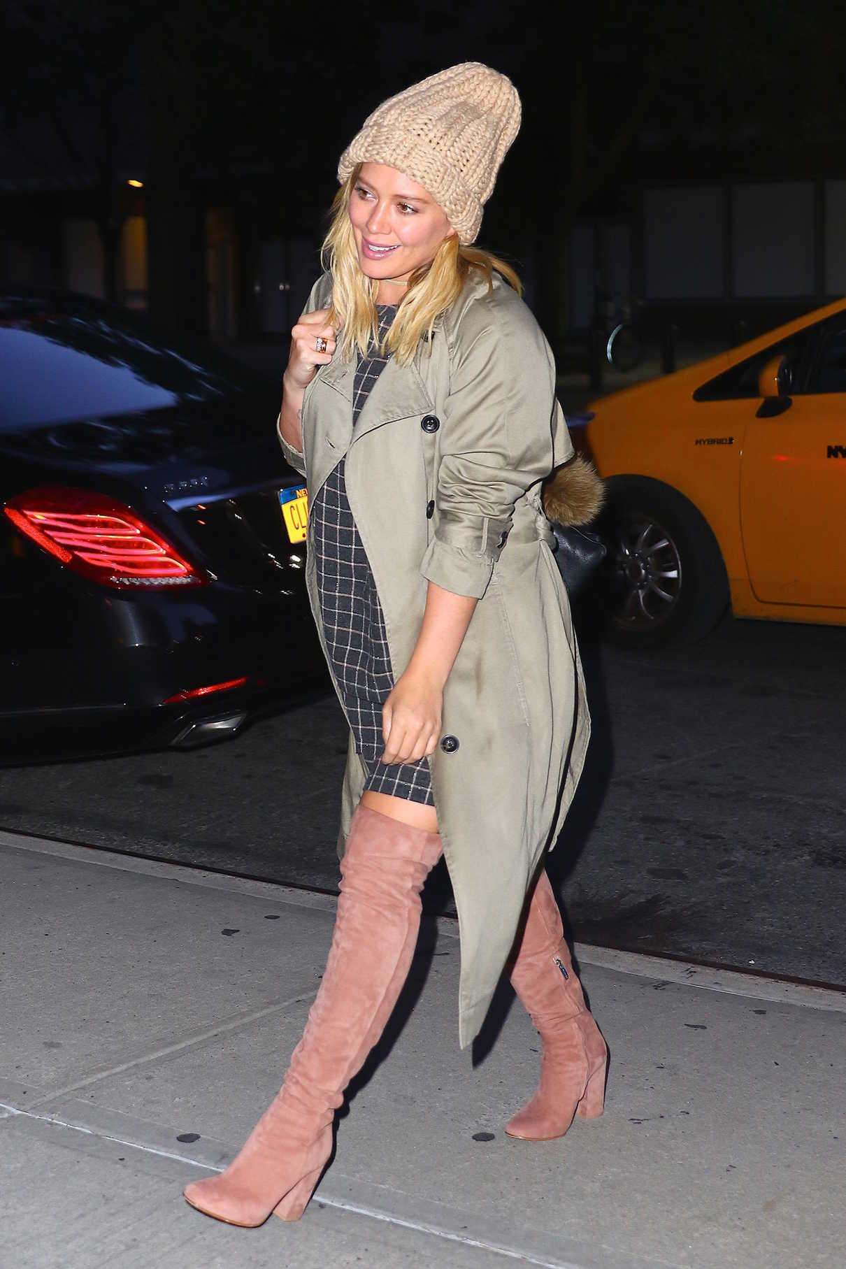 Hilary Duff Returns to Her Hotel in NYC 09/25/2016-3
