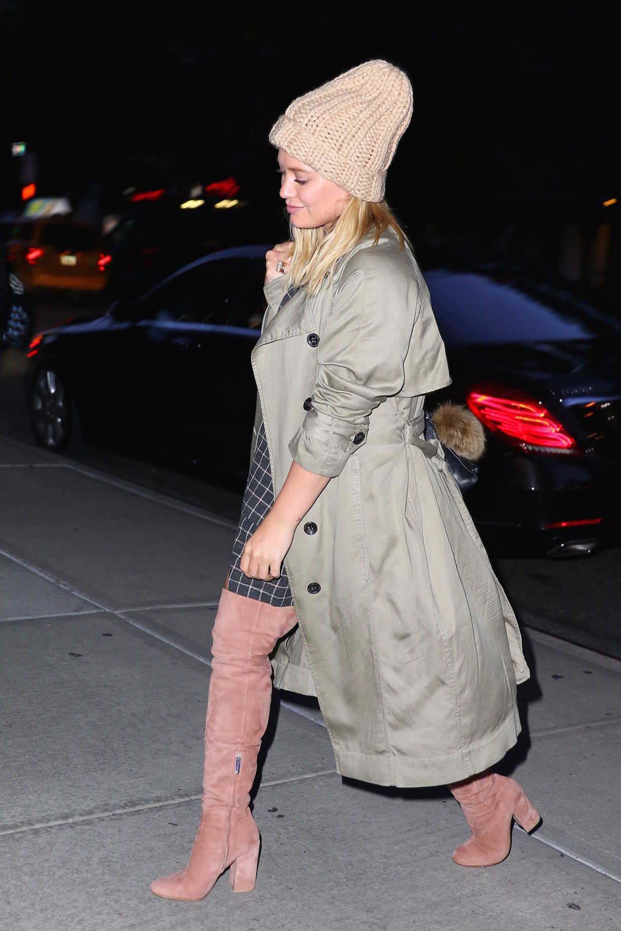 Hilary Duff Returns to Her Hotel in NYC 09/25/2016-4