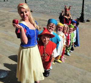 Jorgie Porter Does a Photocall to Promote Panto in Cheshire 09/06/2016-5