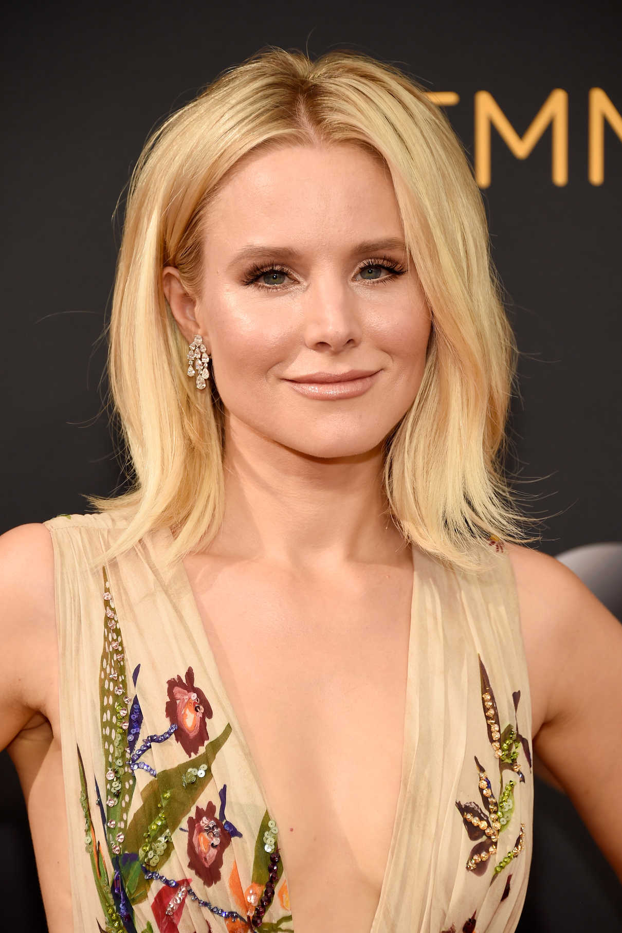 Kristen Bell at the 68th Emmy Awards in Los Angeles 09/18/2016-4