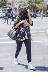 Kylie Jenner Goes for Pizza With Jordyn Woods at Fresh Brothers in Calabasas 09/02/2016-4