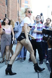 Lady Gaga Leaves Her Apartment in New York 09/12/2016-4