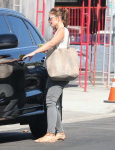 Minka Kelly Leaves a Sushi Restaurant in Hollywood 09/09/2016-4