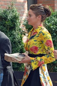 Shailene Woodley Brings Her Lunch Back to Her New York Hotel 09/13/2016-5