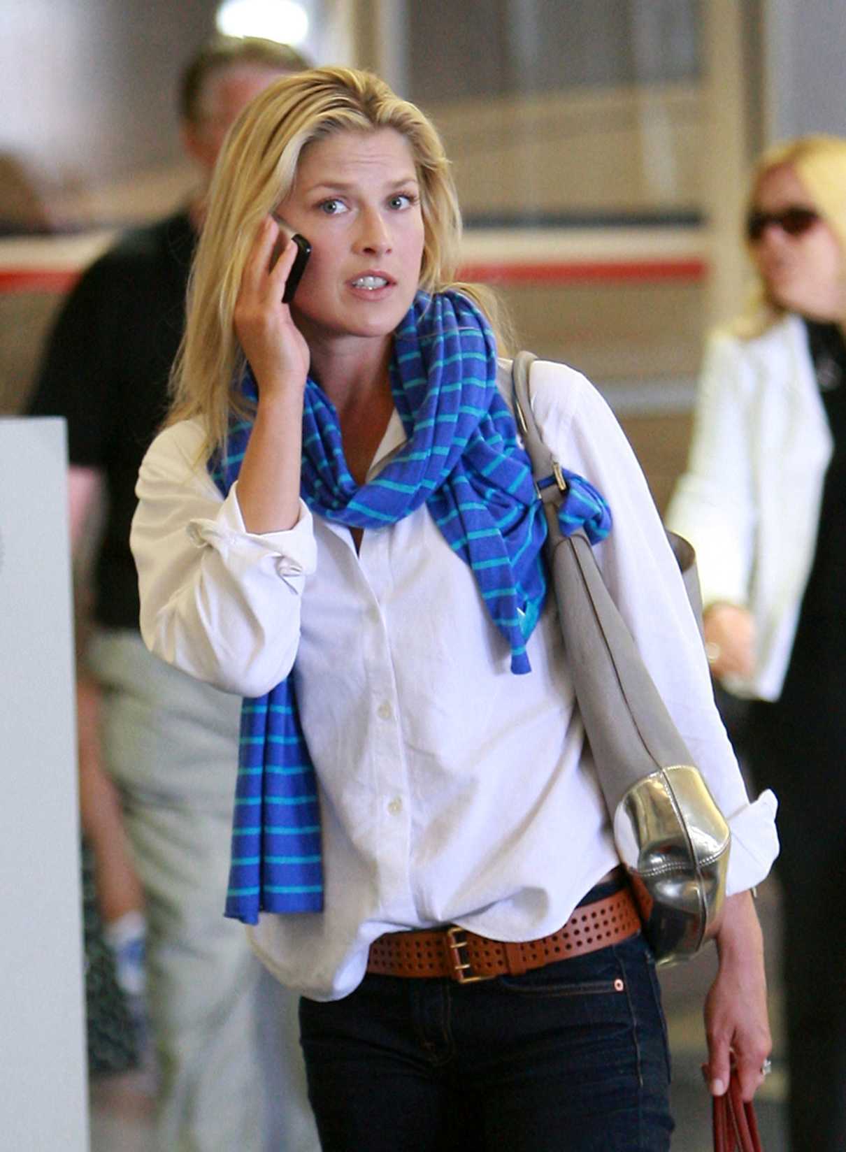 Ali Larter Was Seen at LAX Airport in Los Angeles 10/09/2016-4