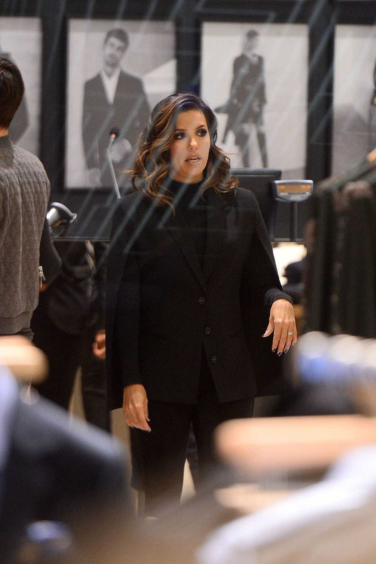 Eva Longoria Shops at the Posnania Mall in Poznan, Poland 10/19/2016-2